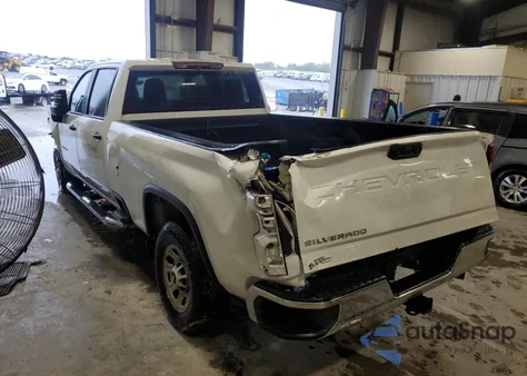 2021 Chevrolet Silverado K3500 z USA, uszkodzony, nr VIN 1GC4YSEY6MF105682